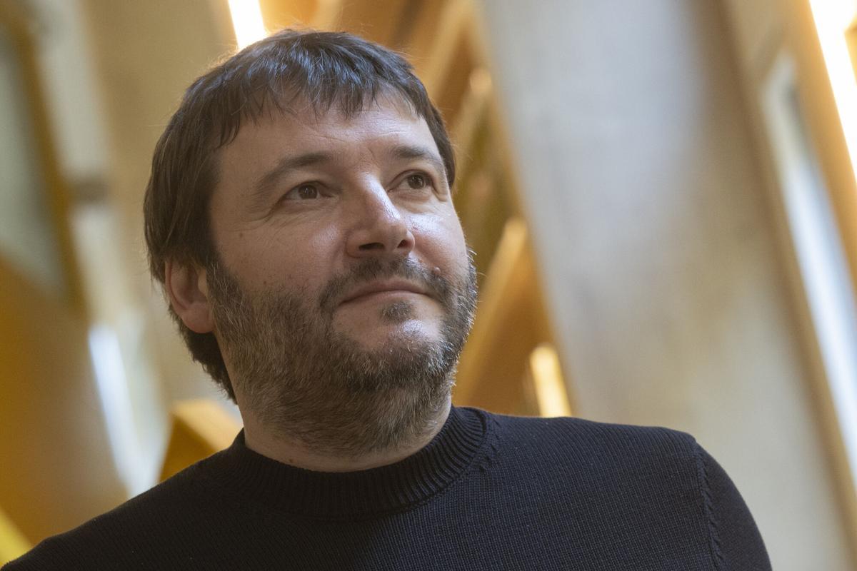 Carles Rebassa, ganador del Premi Sant Jordi: la literatura como herramienta de reflexión social