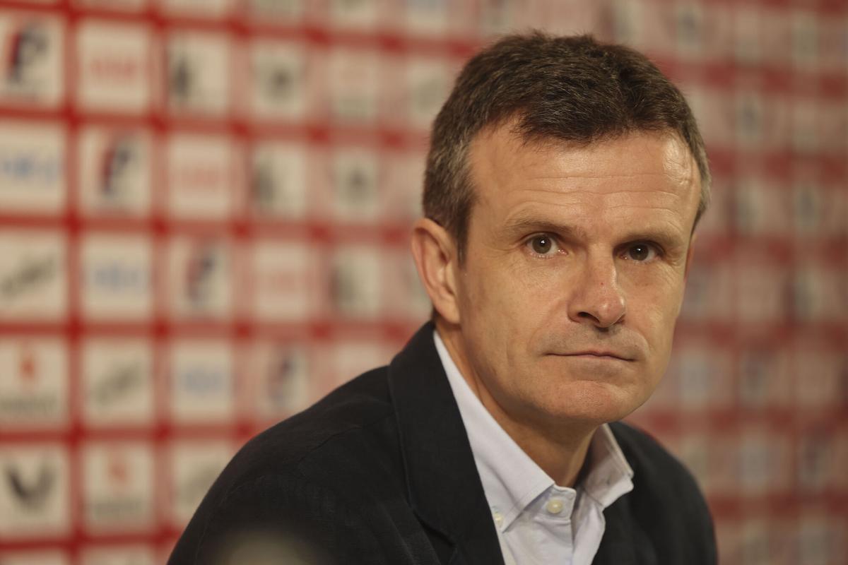 Foto de archivo de Jon Uriarte, presidente del Athletic Club, en el palco de San Mamés durante un partido. (Fuente: El Periódico)