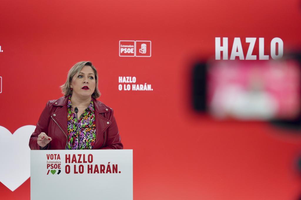 El PSOE de Extremadura se divide en primarias mientras Sánchez busca 'alineación' territorial