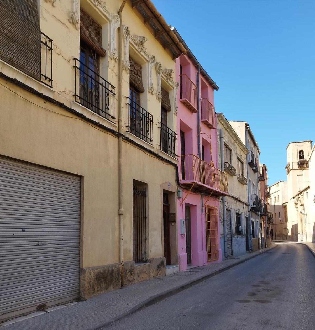 Vivienda de la mercantil en la calle Pintor Agrasot, Orihuela (Fuente: El Periódico)