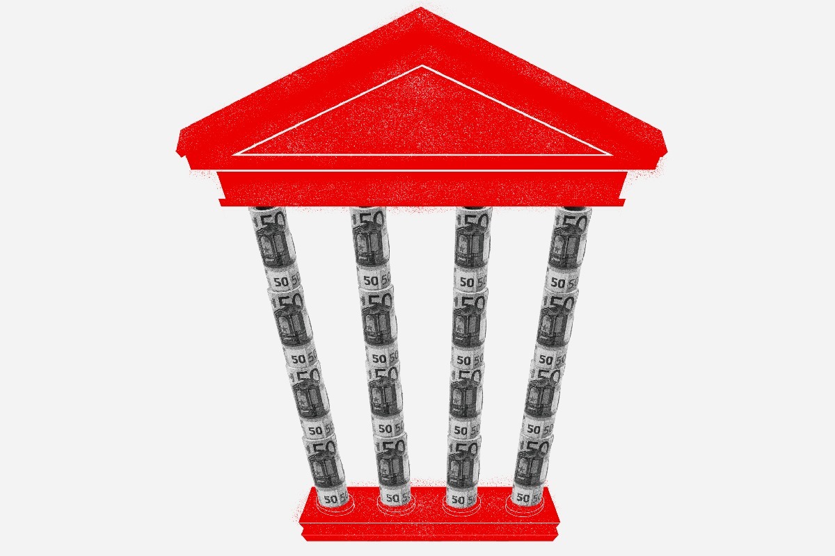 Imagen de un banco español con un titular que dice 'Récord de ingresos en 2025' (Fuente: El Mundo Economía)