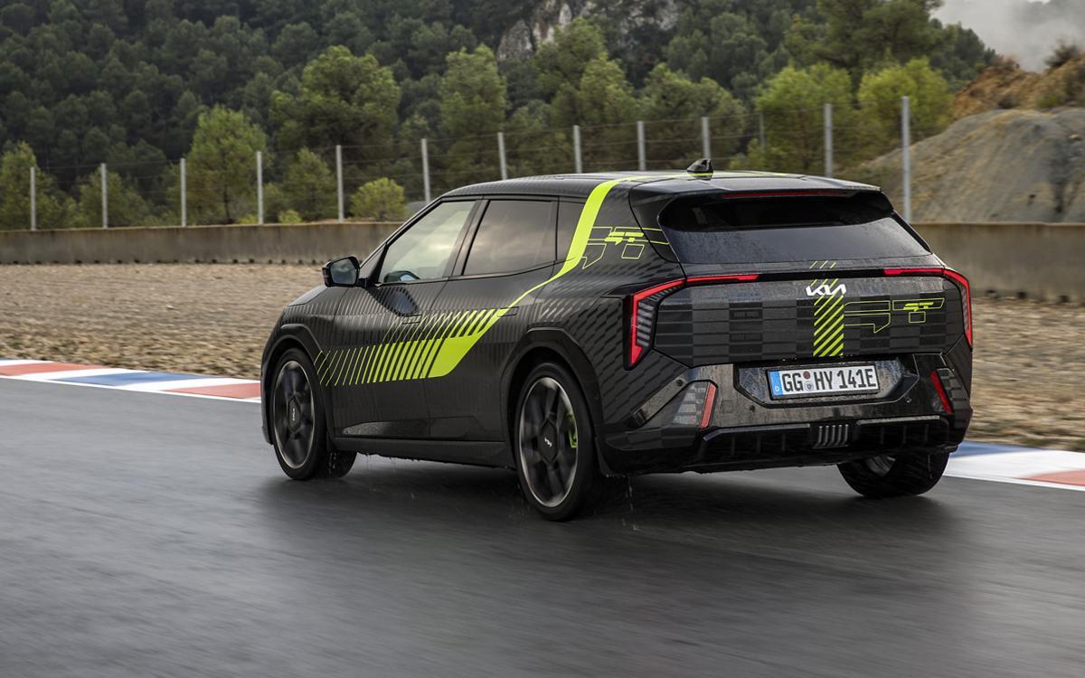 Kia EV4 GT, vista lateral del hatchback eléctrico con diseño deportivo (Fuente: El Periódico)