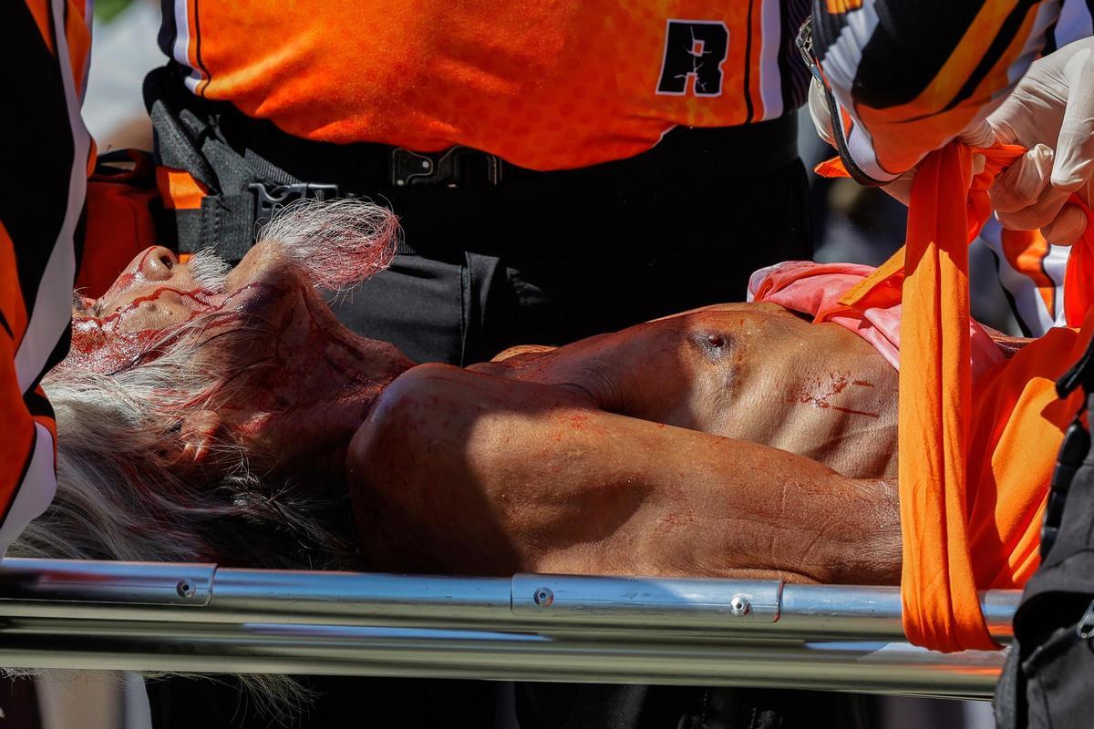 Filipinos se crucifican en Viernes Santo (Fuente: El Periódico)