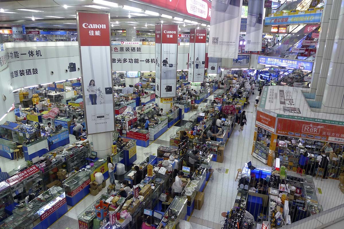 El viaje de un iPhone robado: de Londres a la capital tecnológica de China