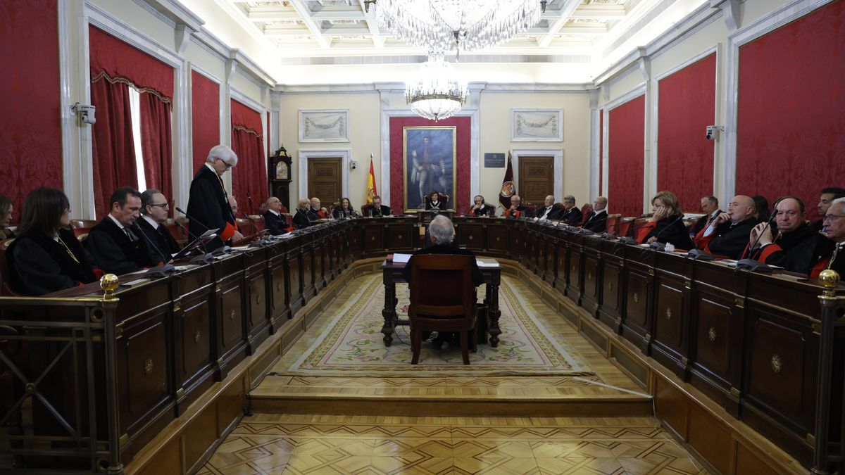 El poder oculto de los altos funcionarios: una red de influencia en la sombra