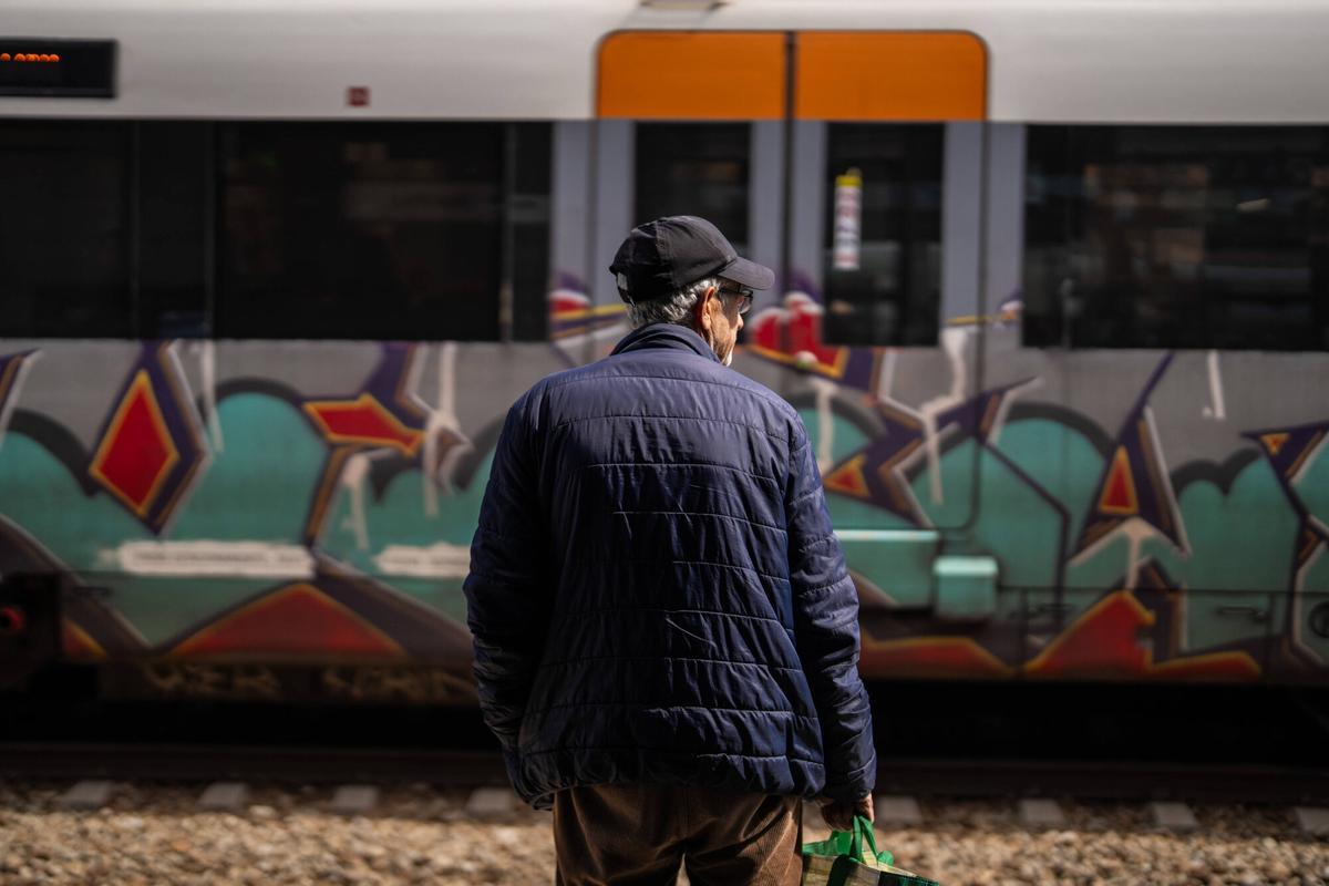 Aumenta el tiempo de viaje en trenes de Rodalies y regionales entre Barcelona y capitales de comarca