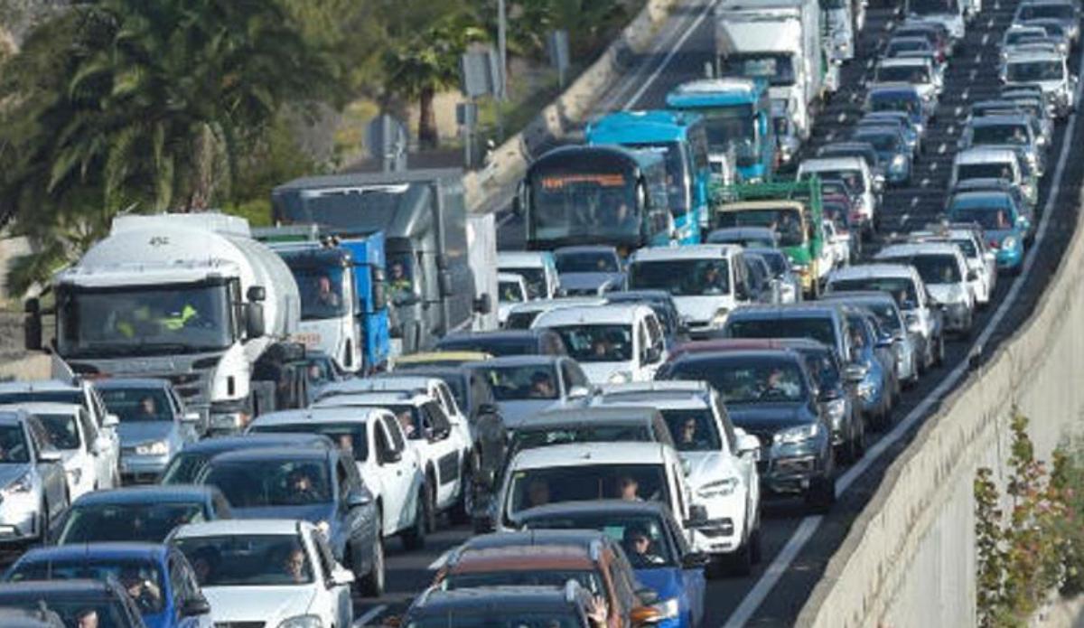 Canarias impulsa una ley de movilidad sostenible para reducir emisiones y congestión