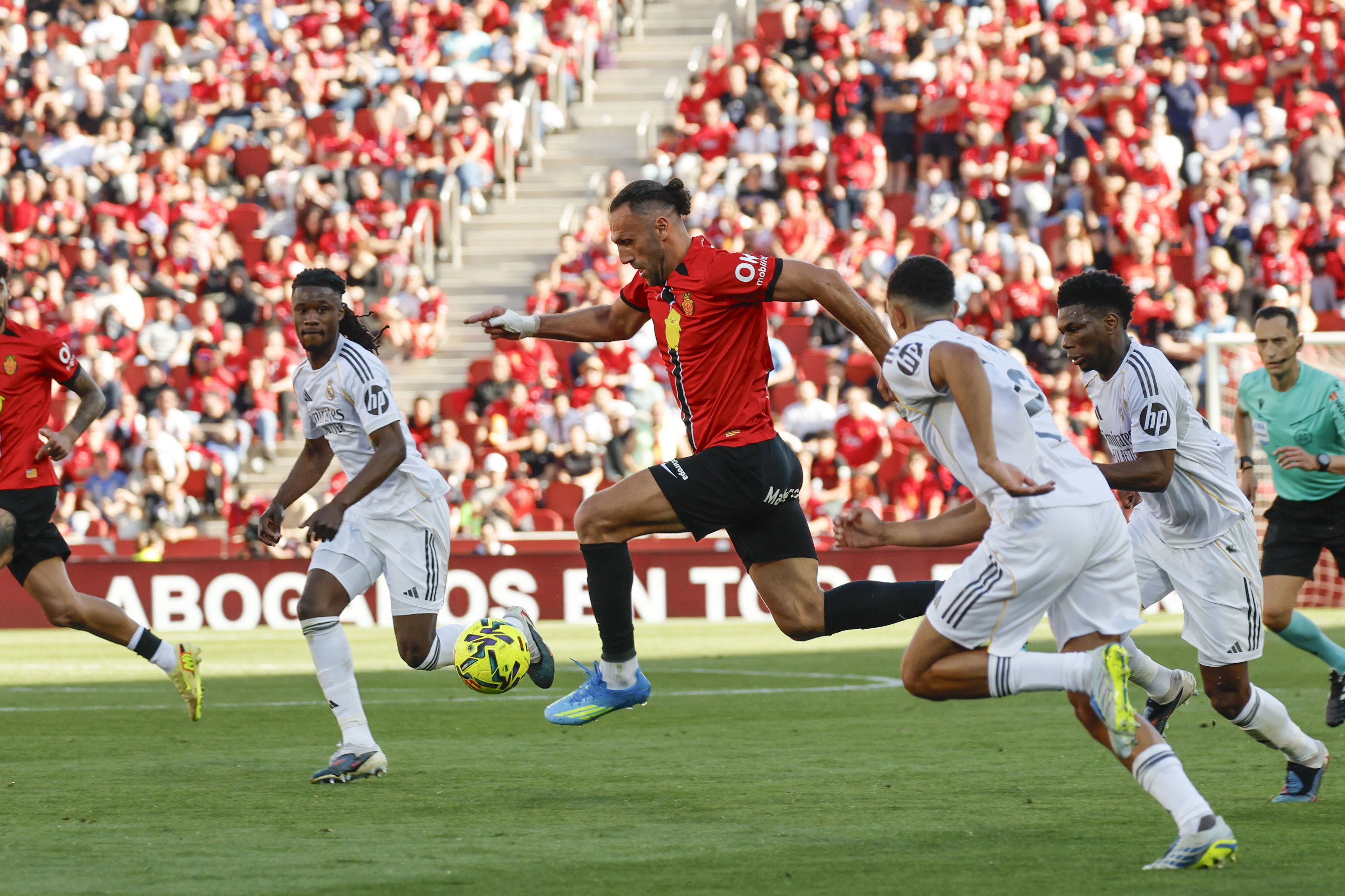 Muriqi sentencia la Liga: el Mallorca vence al Madrid con un golazo en el descuento