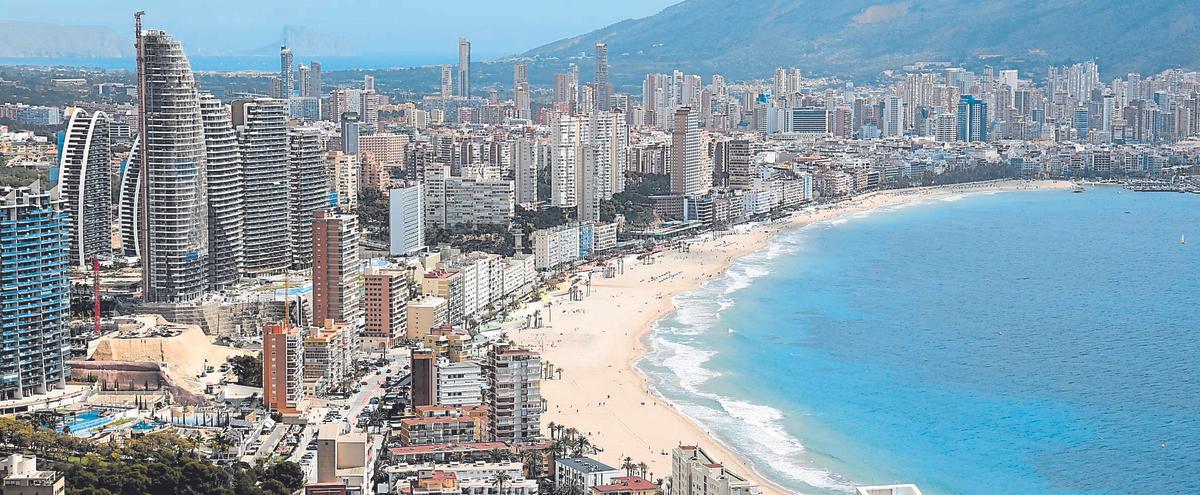 El Turismo en Alerta por la Guerra en el Golfo Pérsico: Impacto en la Economía