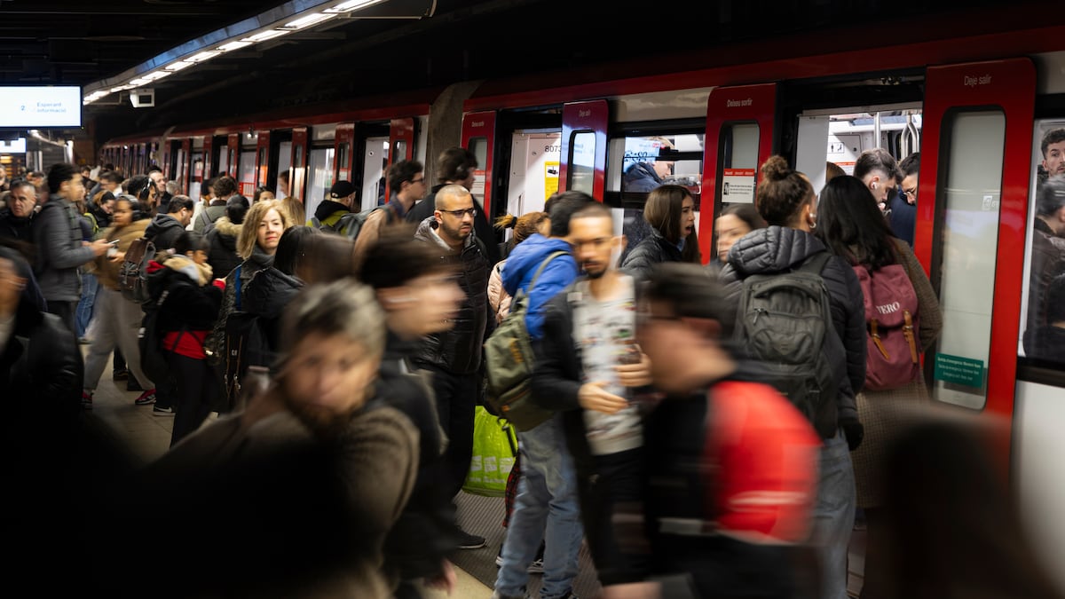 Pelea en el metro de Barcelona: un herido grave y trece detenidos