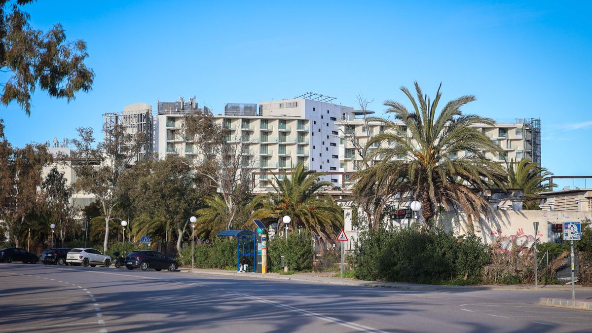 La crisis de vivienda en Ibiza: hoteles ofrecen habitaciones a cambio de días libres o 500 euros al mes