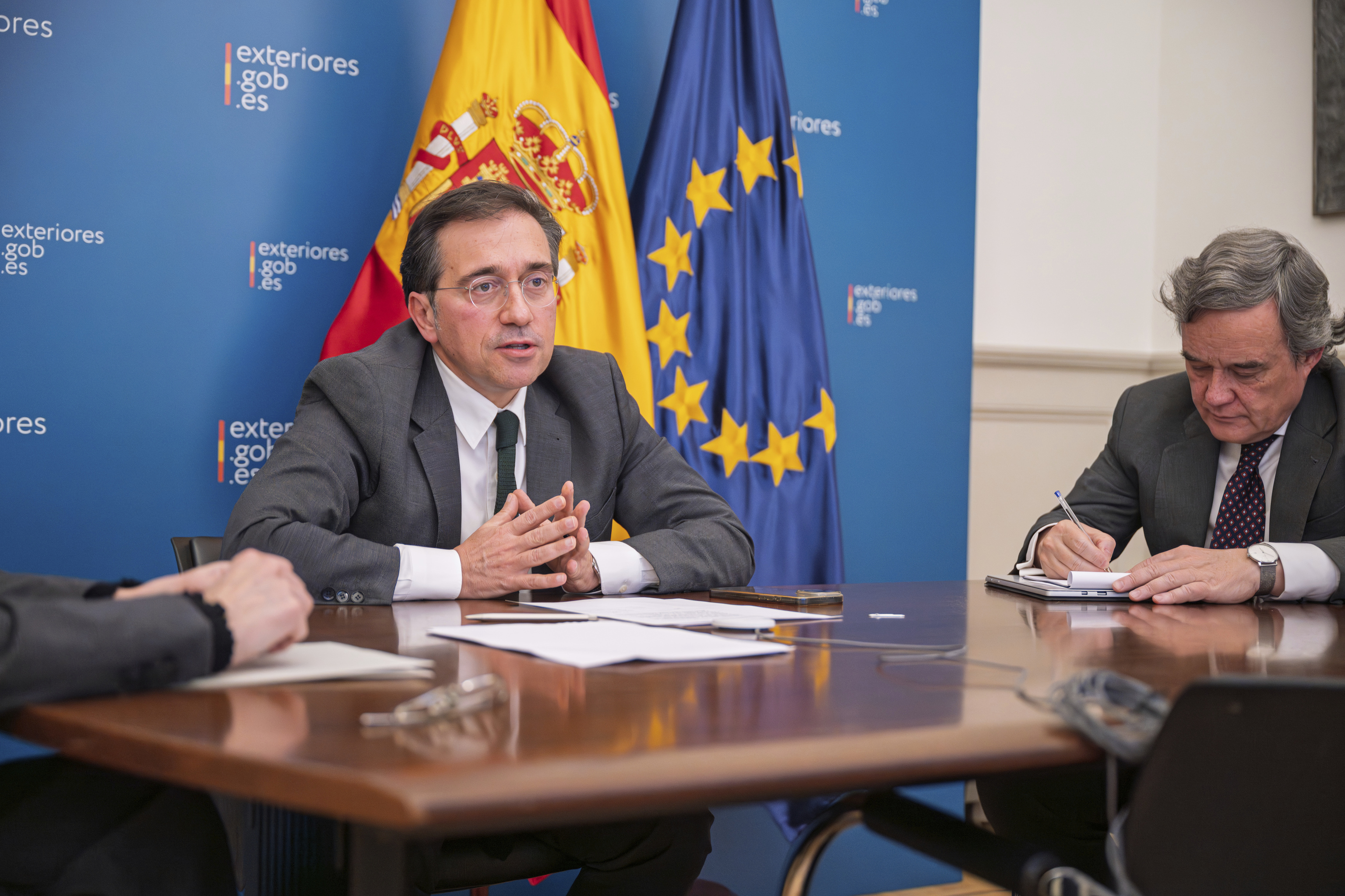 España rechaza participar en reunión sobre el Estrecho de Ormuz por evitar escalada de la guerra