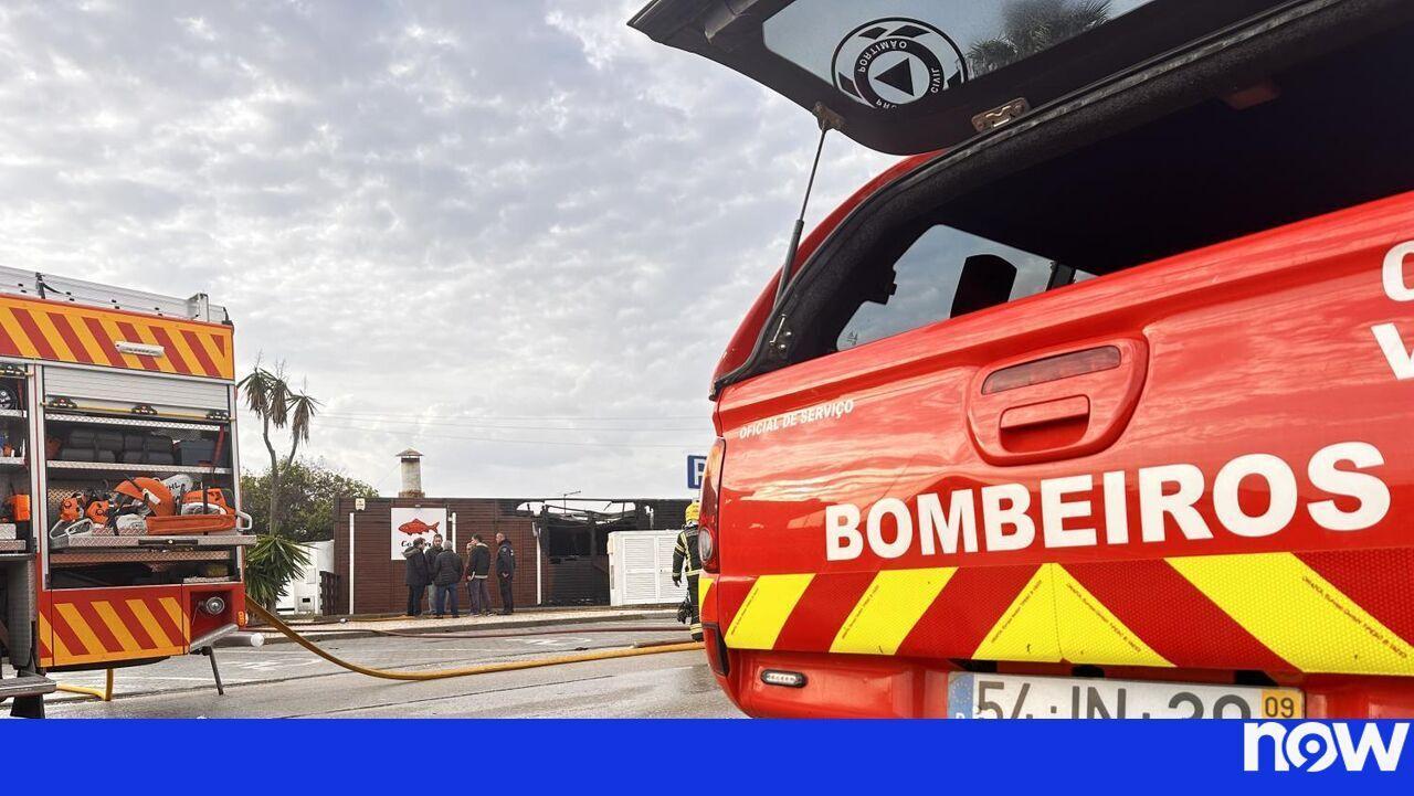 Galicia en alerta por incendios forestales en Ponteareas, Carballo y A Laracha