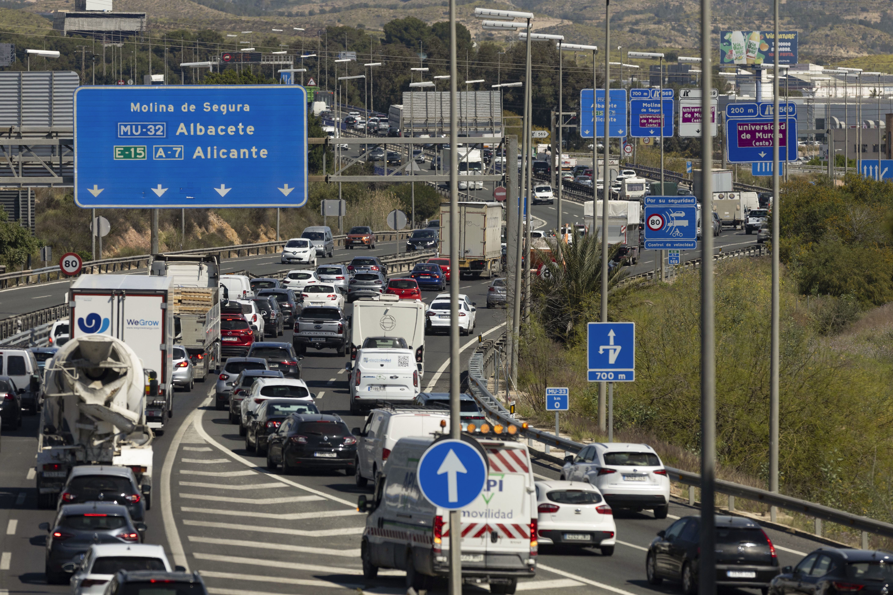 Múltiples accidentes complican el regreso a grandes ciudades tras Semana Santa