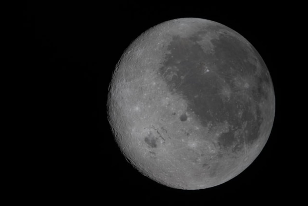 La lucha por la hegemonía espacial: la Luna en el ojo del huracán empresarial