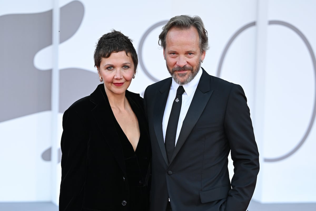 El desafío de dirigir a tu pareja en escenas de sexo: Maggie Gyllenhaal y el arte de controlar los celos