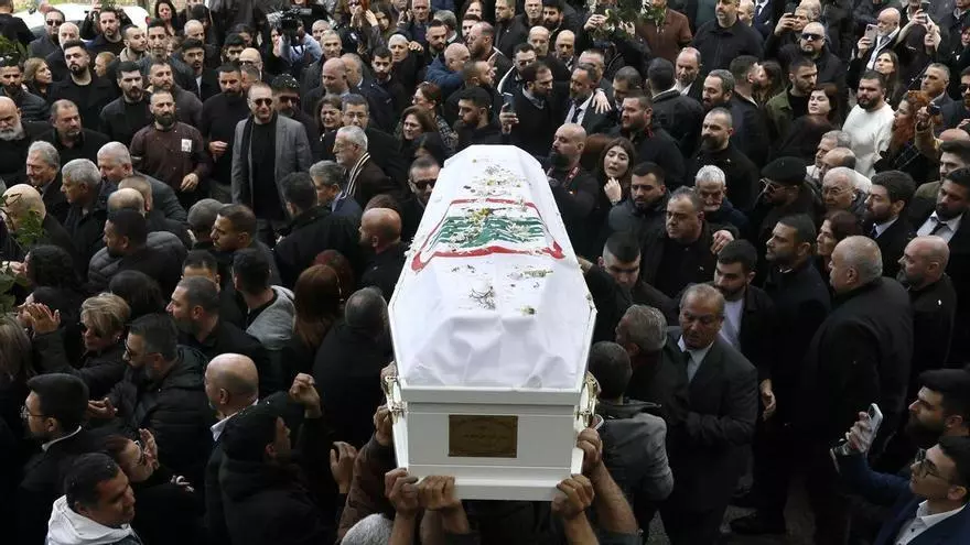 Gráfico de los síntomas del Síndrome de Cushing (Fuente: El Periódico)