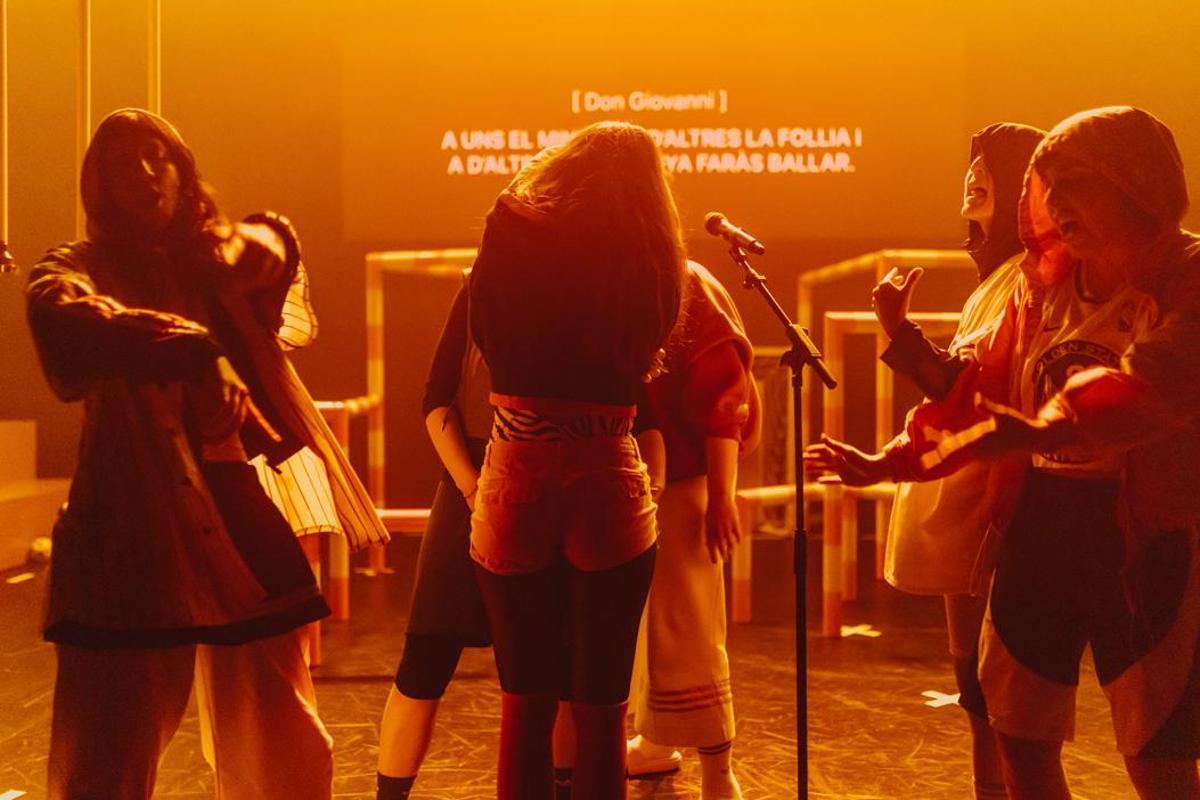 Laia Mastorrents Carulla y Roger Aixut Sampietro, fundadores de cabosanroque (Fuente: El Periódico)