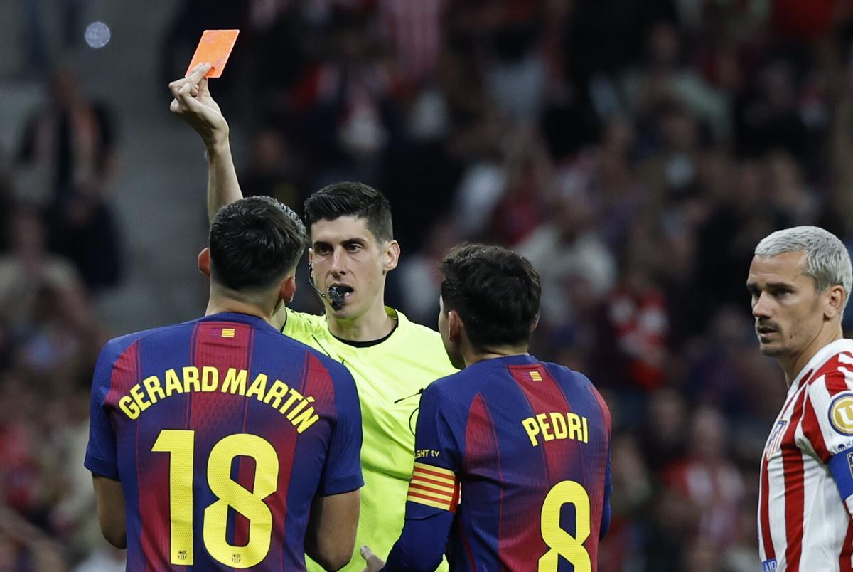 Gerard Martín ve tarjeta roja contra el Atlético de Madrid en el Metropolitano (Fuente: El Periódico)