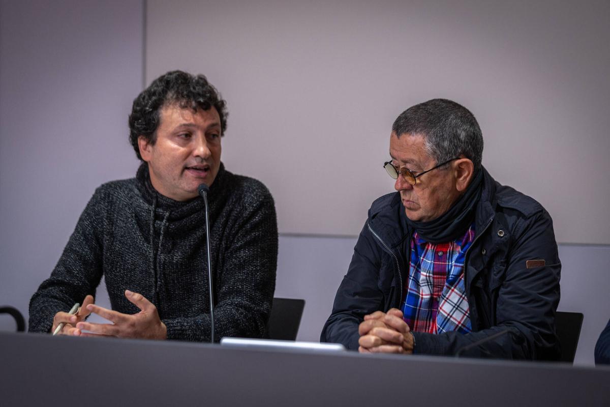 Rafael Rubio, ex mecánico del metro de Barcelona, en una rueda de prensa. (Fuente: El Periódico)