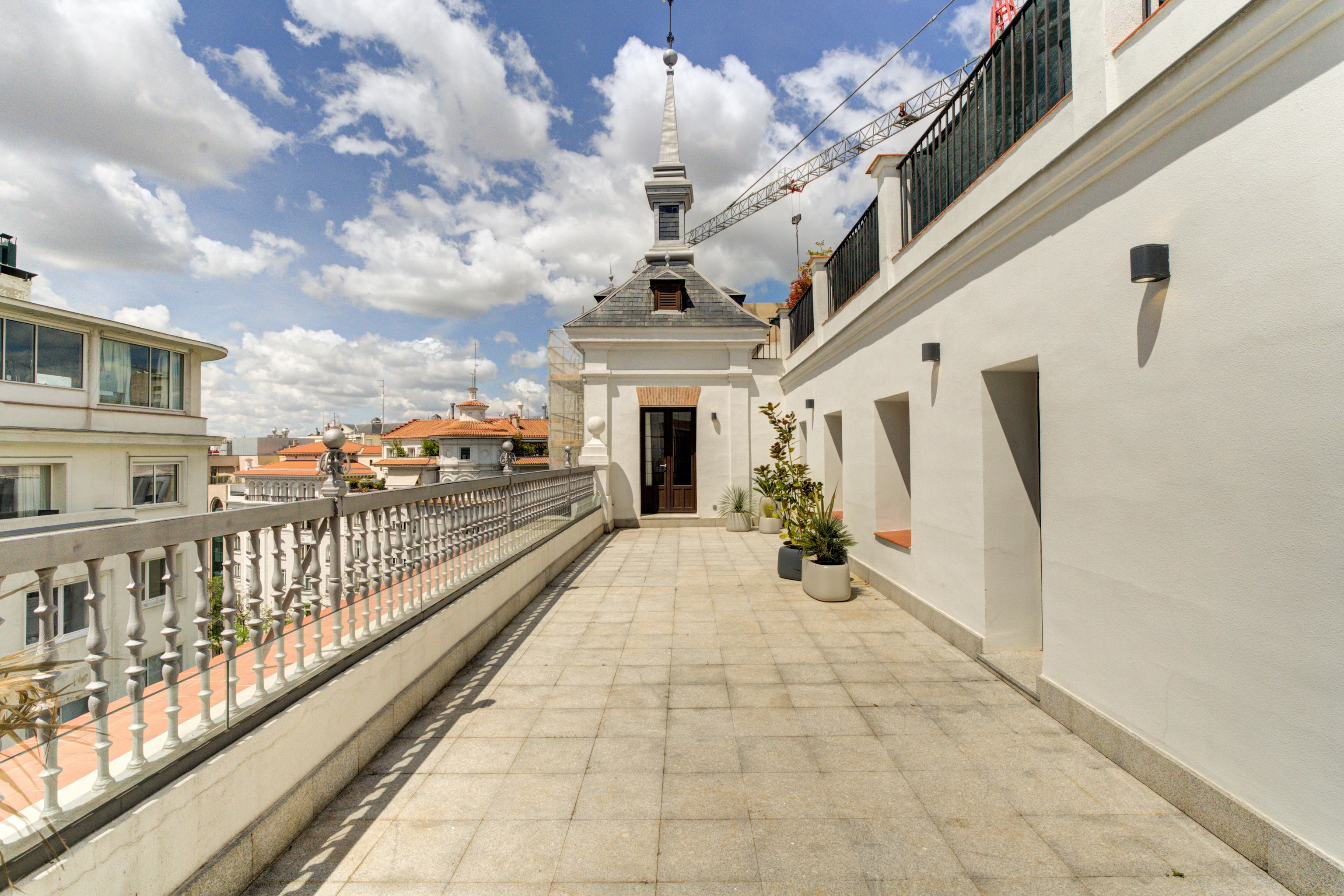 Ático de lujo en el Palacete del Conde de Cedillo con vistas panorámicas de Madrid (Fuente: El Mundo)