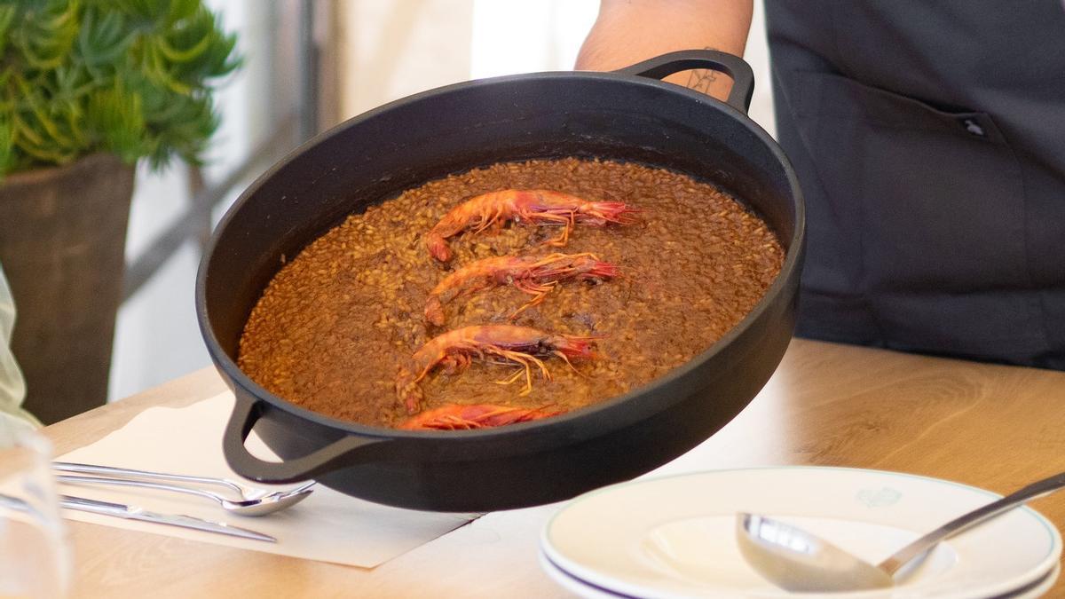 El arroz meloso de gamba roja del restaurante Embarcadero, en el Hotel Playafels (Castelldefels) (Fuente: El Periódico)