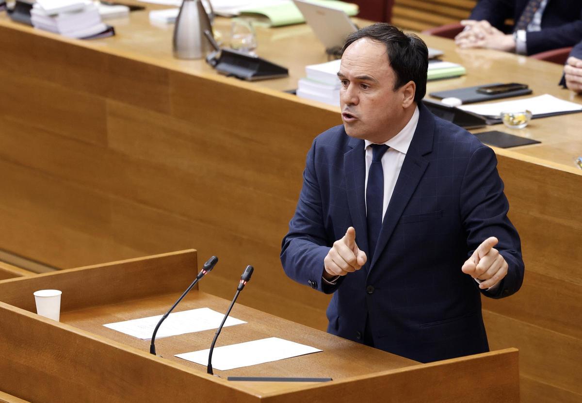 El president de la Generalitat, Juanfran Pérez Llorca, en un acto sobre el trasvase Tajo-Vinalopó (Fuente: El Periódico)