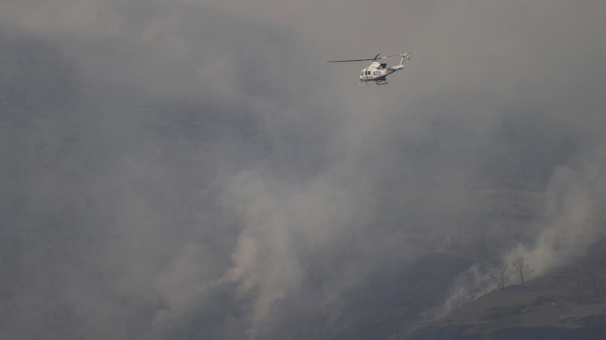 Cantabria lucha contra 27 incendios forestales activos con alto riesgo de propagación