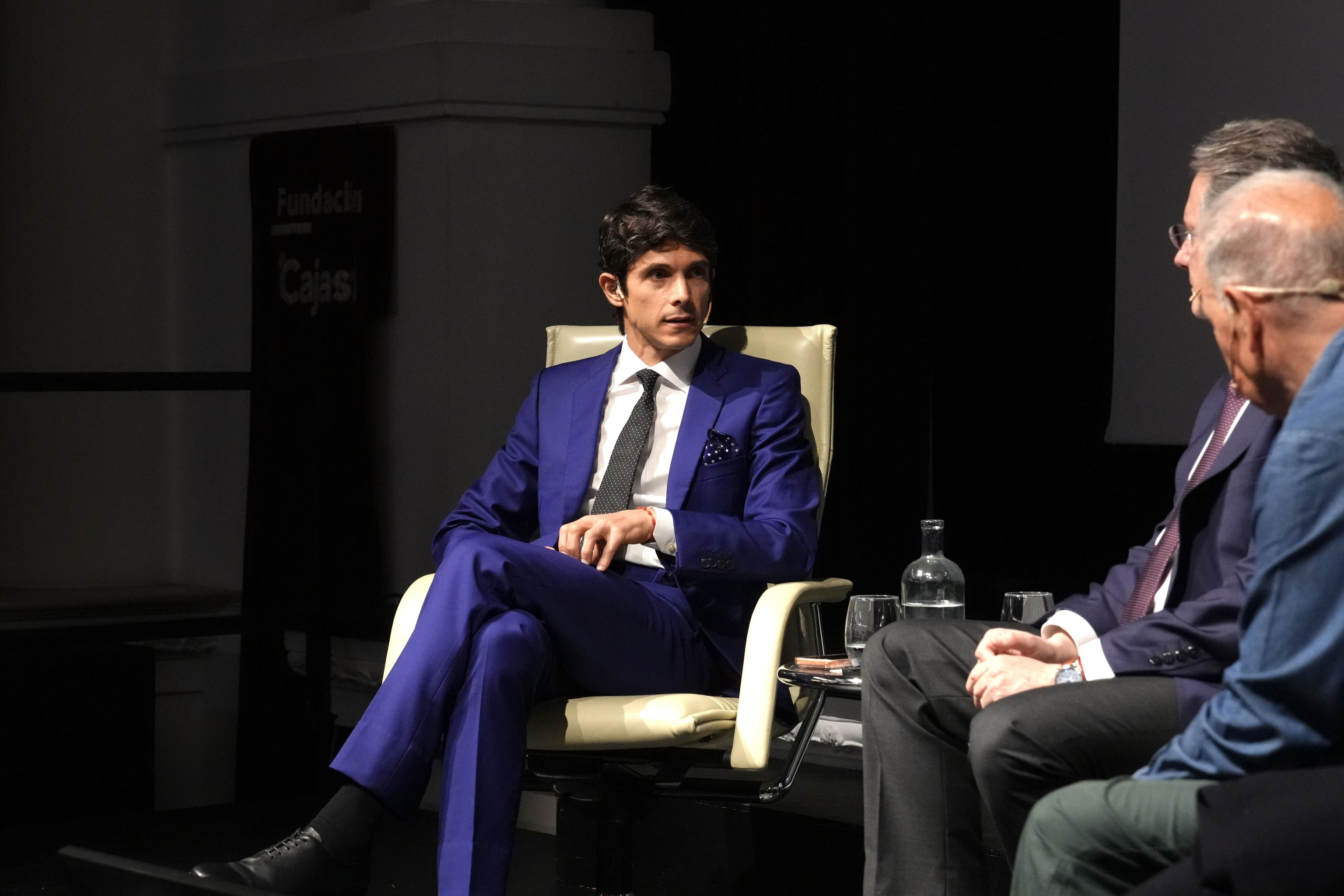 Filosofía y toreo se encuentran en Sevilla: Castella y Gómez Pin debaten sobre el arte, la muerte y la naturaleza del toro