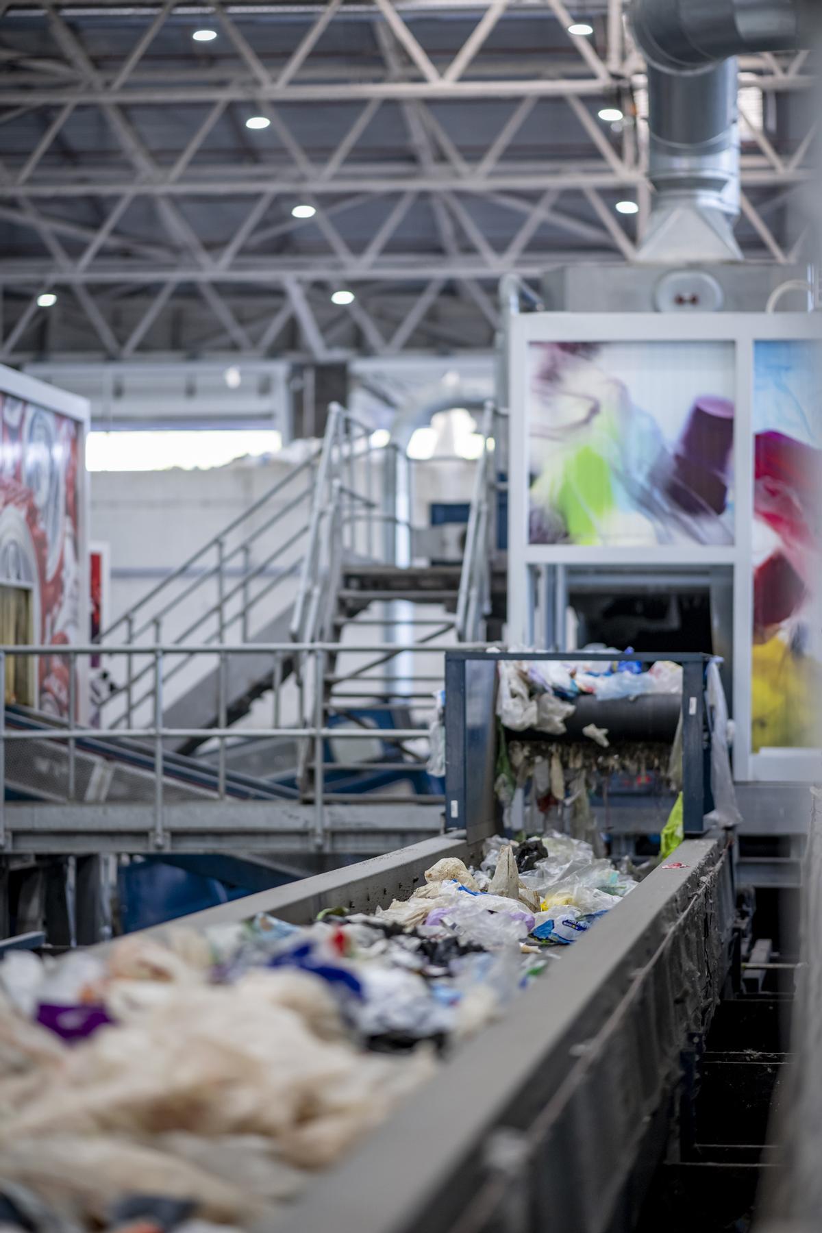 Xavier Balagué, gerente de Ecoembes en Catalunya, en la firma del convenio