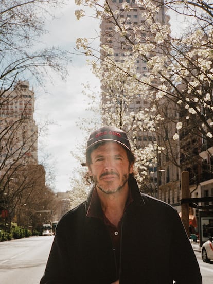 Jaime Zatarain en una escena de la película 'A una isla de ti', que se estrena el 10 de abril