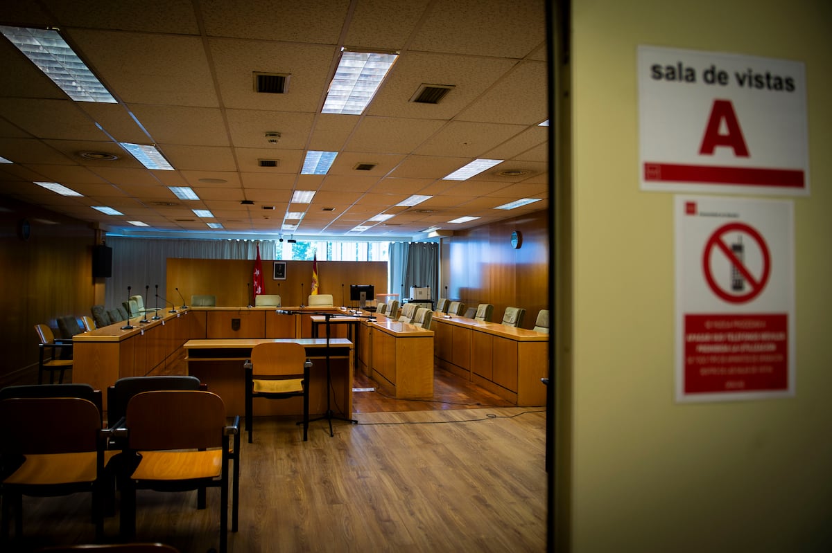 Condenado a 5 años por morder a su esposa en la cara y apuñalarla durante una separación en Madrid