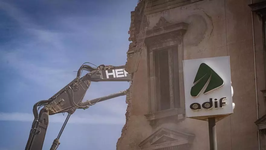 Reina Letizia hablando en catalán durante la entrega de premios en la Seu Vella de Lleida