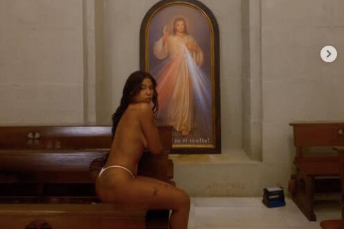 Obispado de San Sebastián exige la retirada del video de Tokischa en la basílica de Nuestra Señora del Coro