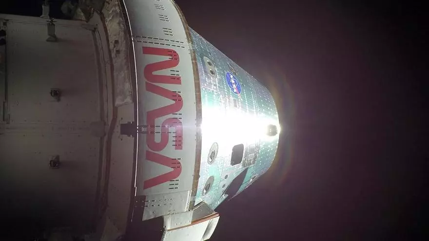 Guardia Civil realizando registros en una vivienda durante la operación contra la trata de inmigrantes en Castellón