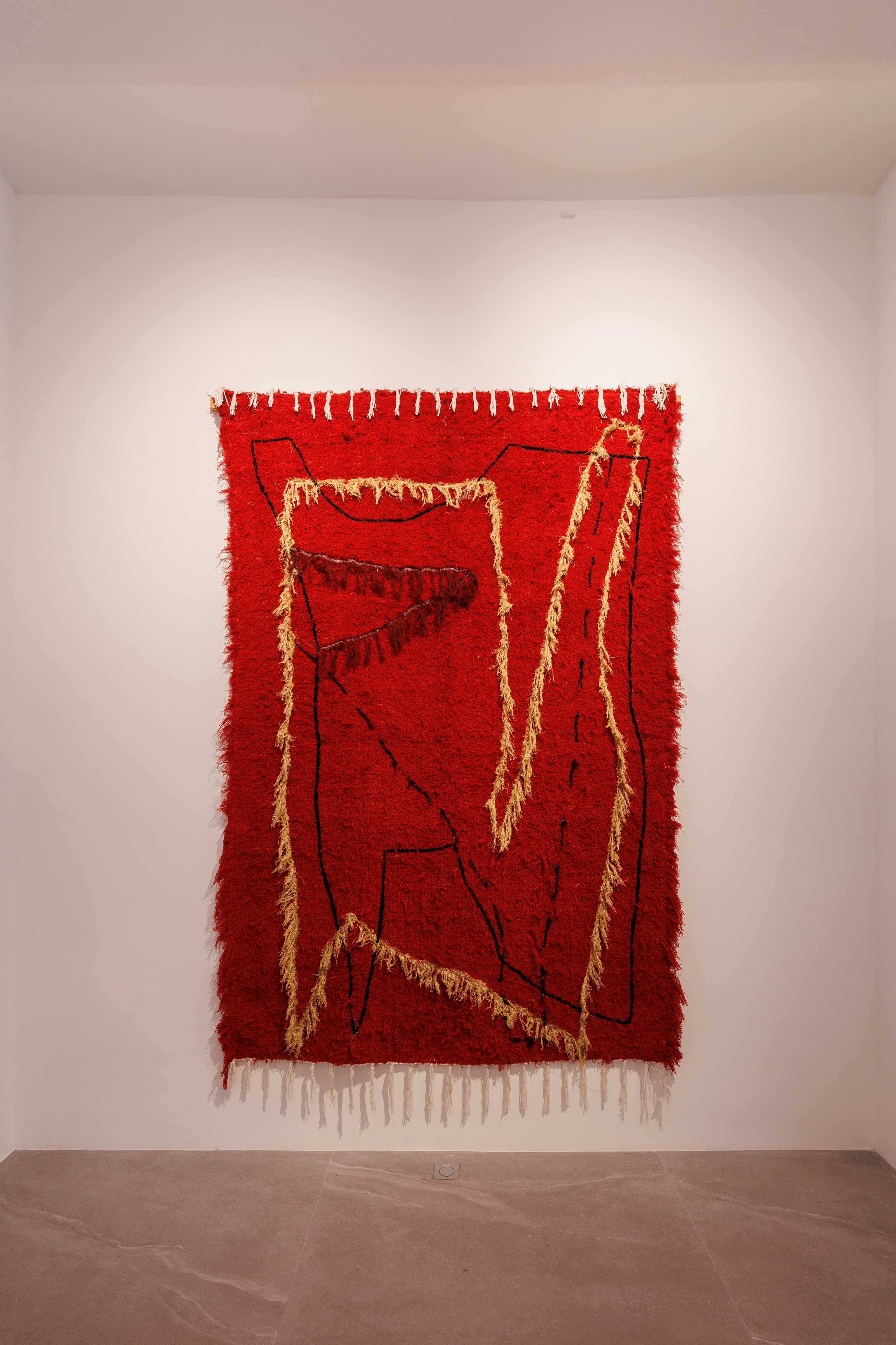 Detalle del tapiz co‑creado por Sonia Navarro y su madre, adquirido por el Reina Sofía