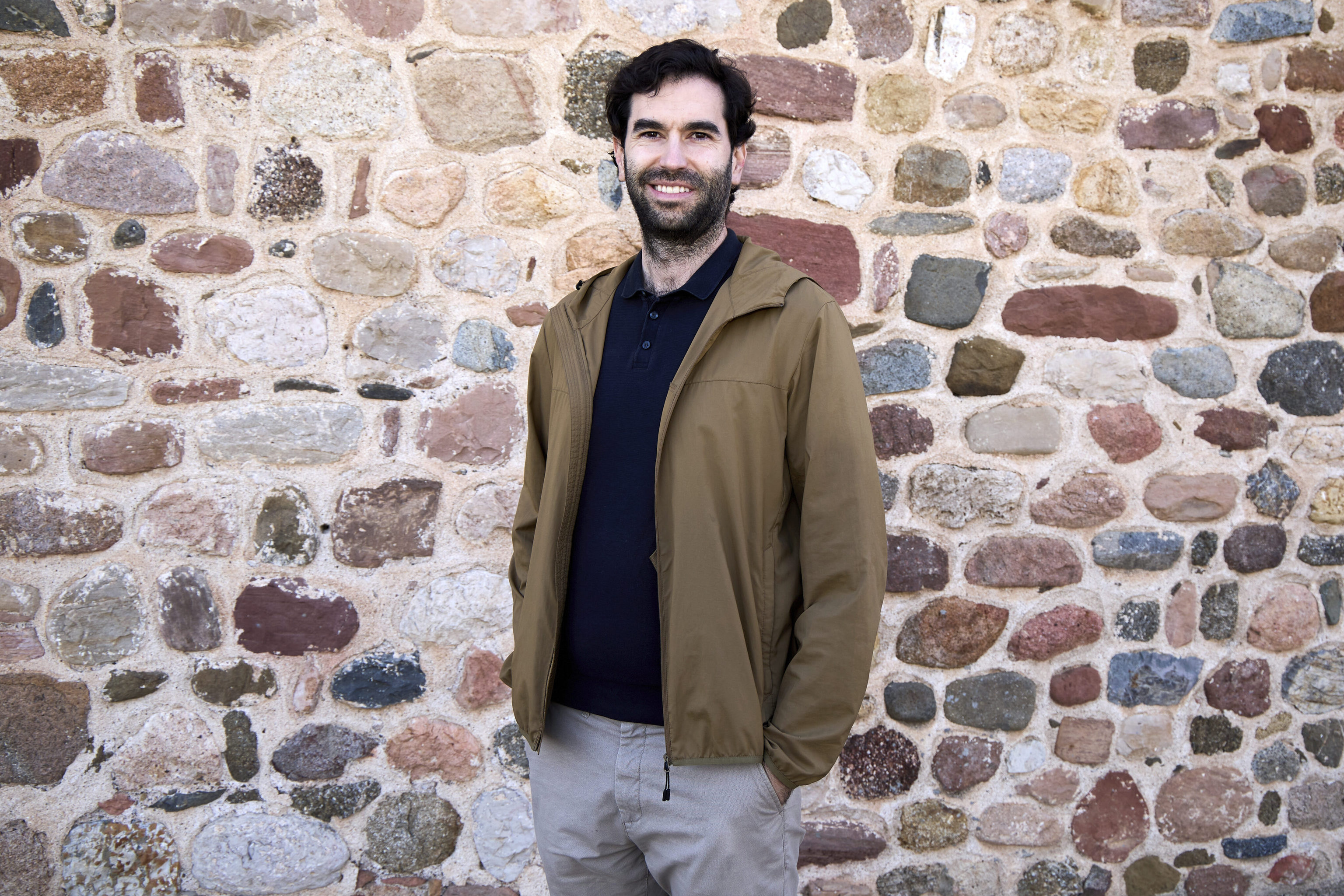 Dinero, tabú en España: Joan Tubau denuncia la falta de cultura financiera