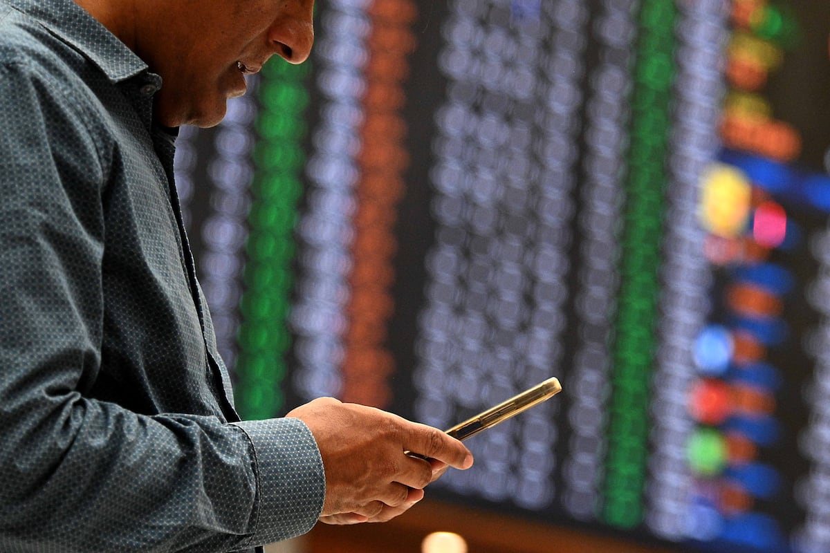 Petróleo: cierre del estrecho de Ormuz dispara más del 15 % el precio del crudo