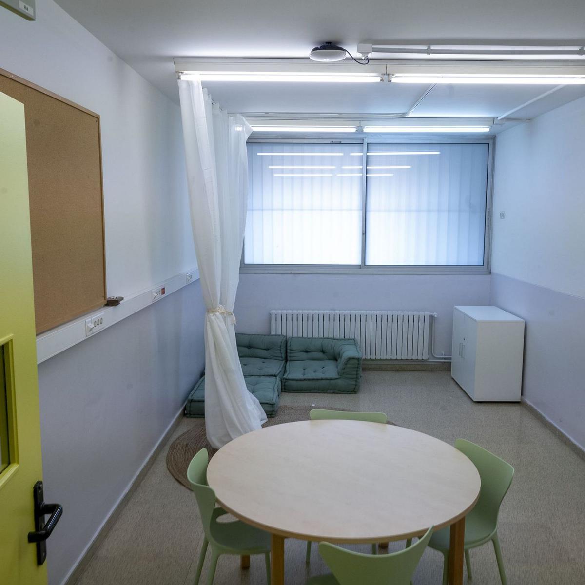 Refuerzo a AIS: psicólogos y terapeutas llegan a más de 60 aulas