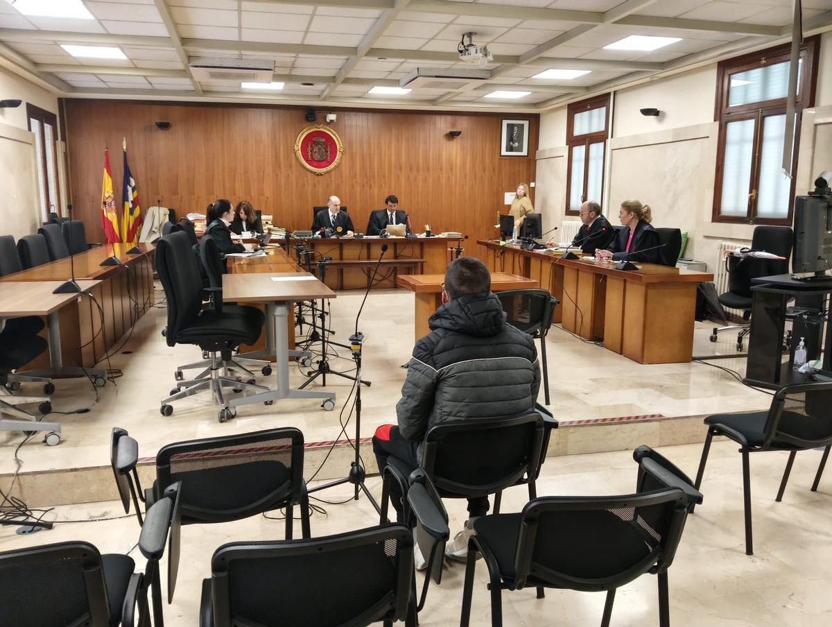 Condenado a dos años por abuso sexual a su hermana en Mallorca