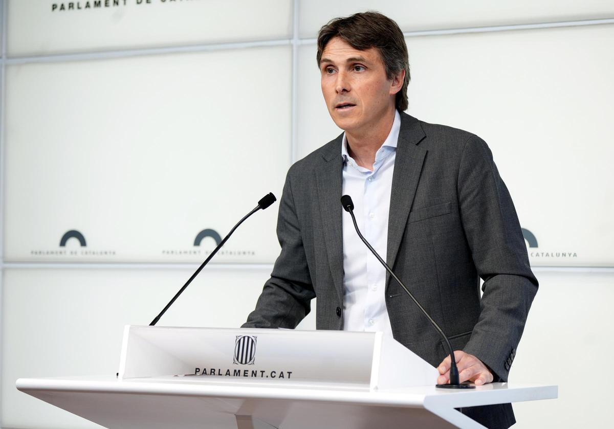 PSC cesa a dos concejales en Ripoll y Junts lo denuncia