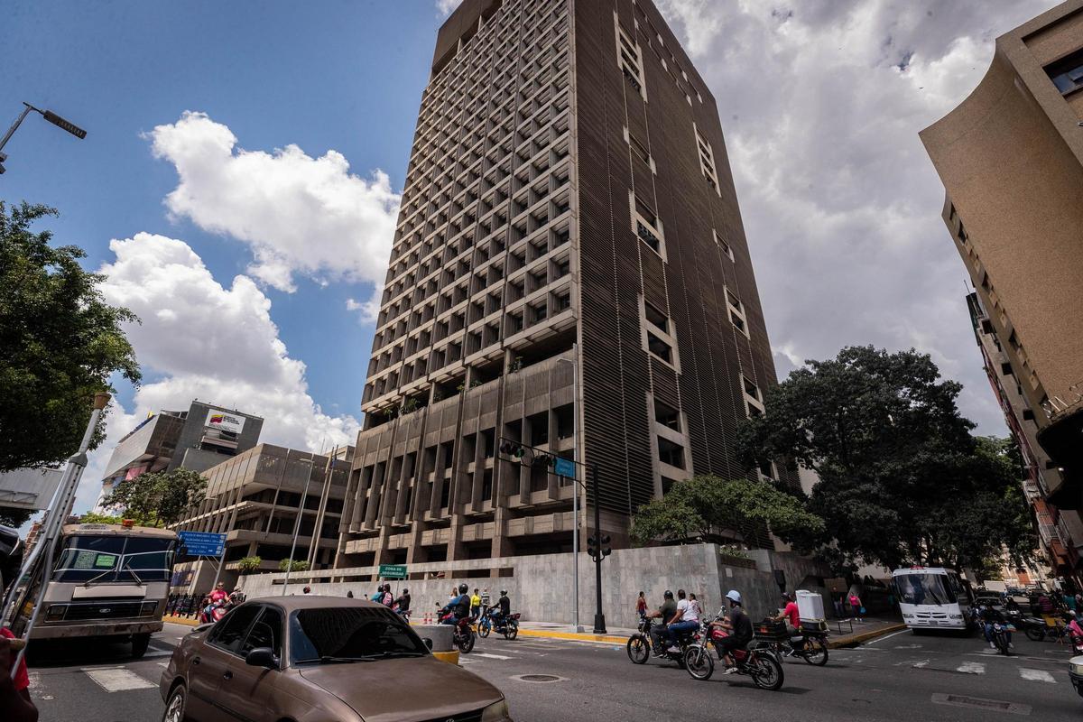 EE.UU. levanta sanciones al Banco Central de Venezuela y a bancos estatales