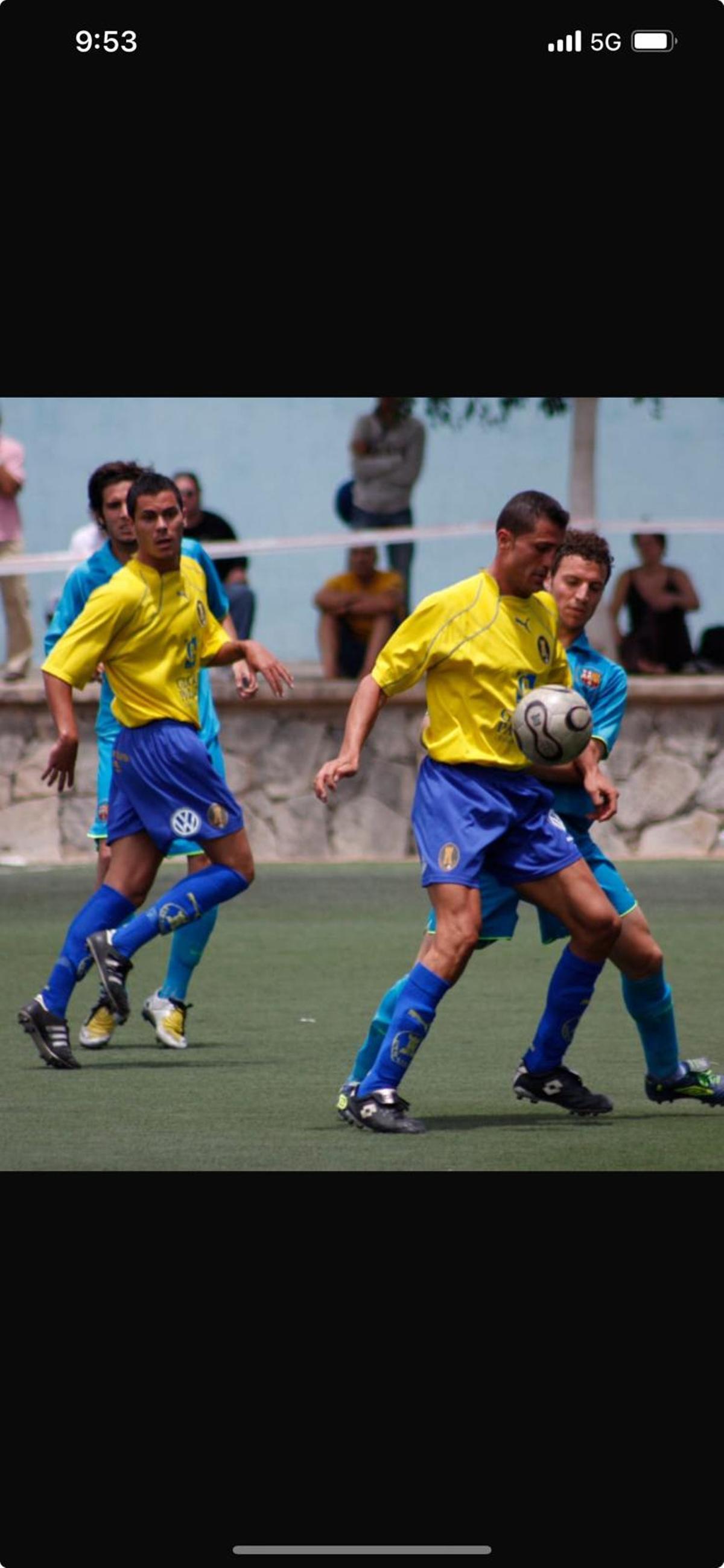 Daniel Oliveros 'Scifo' en acción con Las Palmas Atlético