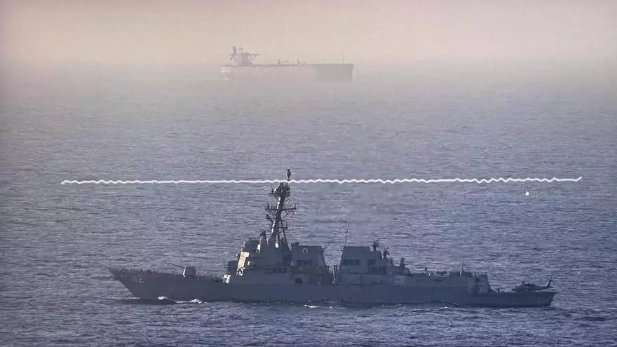 Presidente Zelenski y primera ministra Meloni estrechan la mano en el Palacio Chigi