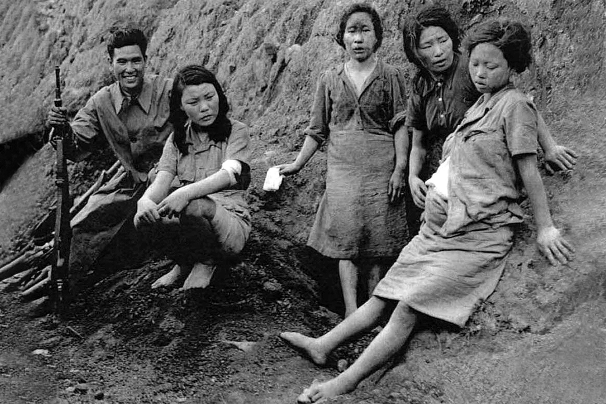 Manifestantes frente a la embajada japonesa en Seúl