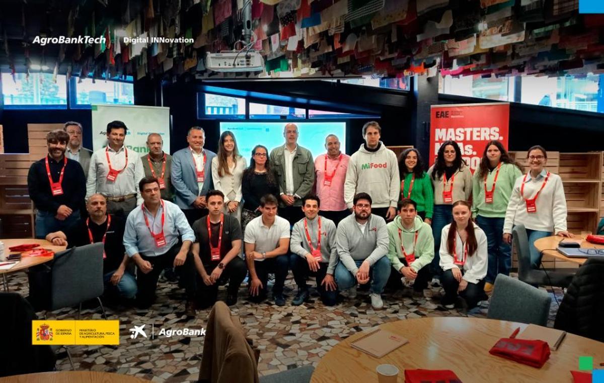 Imagen de la presentación de las 15 startups seleccionadas en el programa AgroBank Tech Digital INNovation