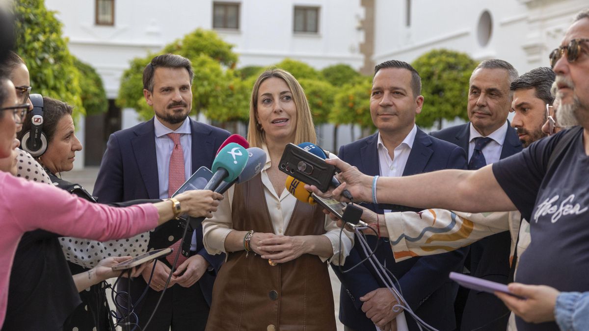 Prohibición del burka y niqab en Almendralejo: el Gobierno PP‑Vox presenta la iniciativa
