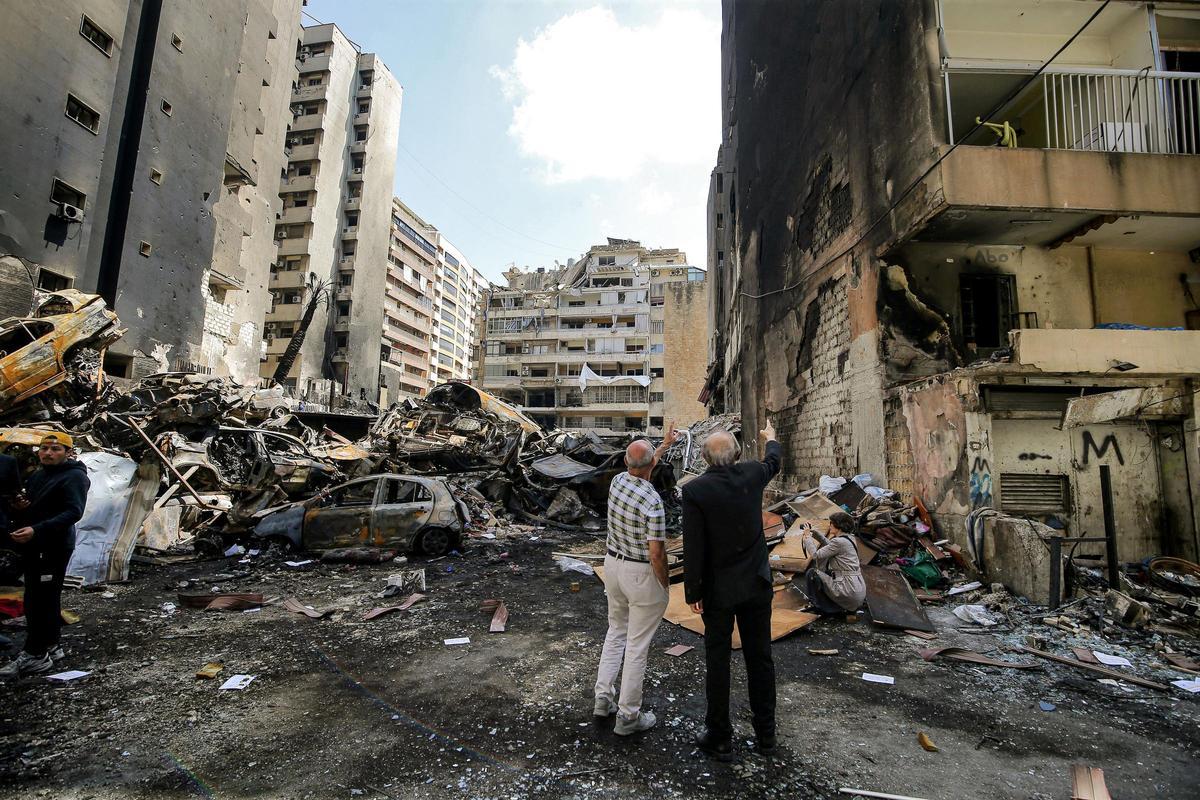 Bombardeos israelíes devastan los suburbios sur de Beirut durante la segunda jornada del alto el fuego