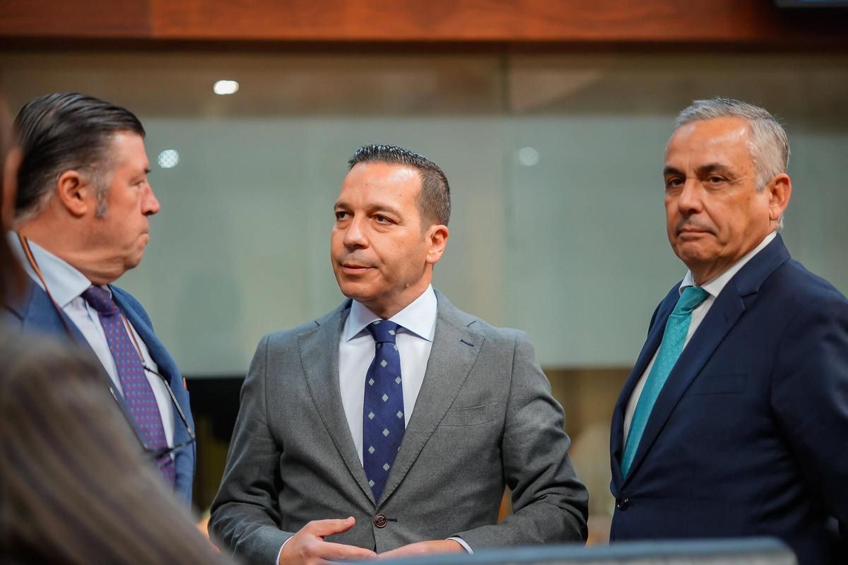 Óscar Fernández Calle en la sesión de la Asamblea de Extremadura
