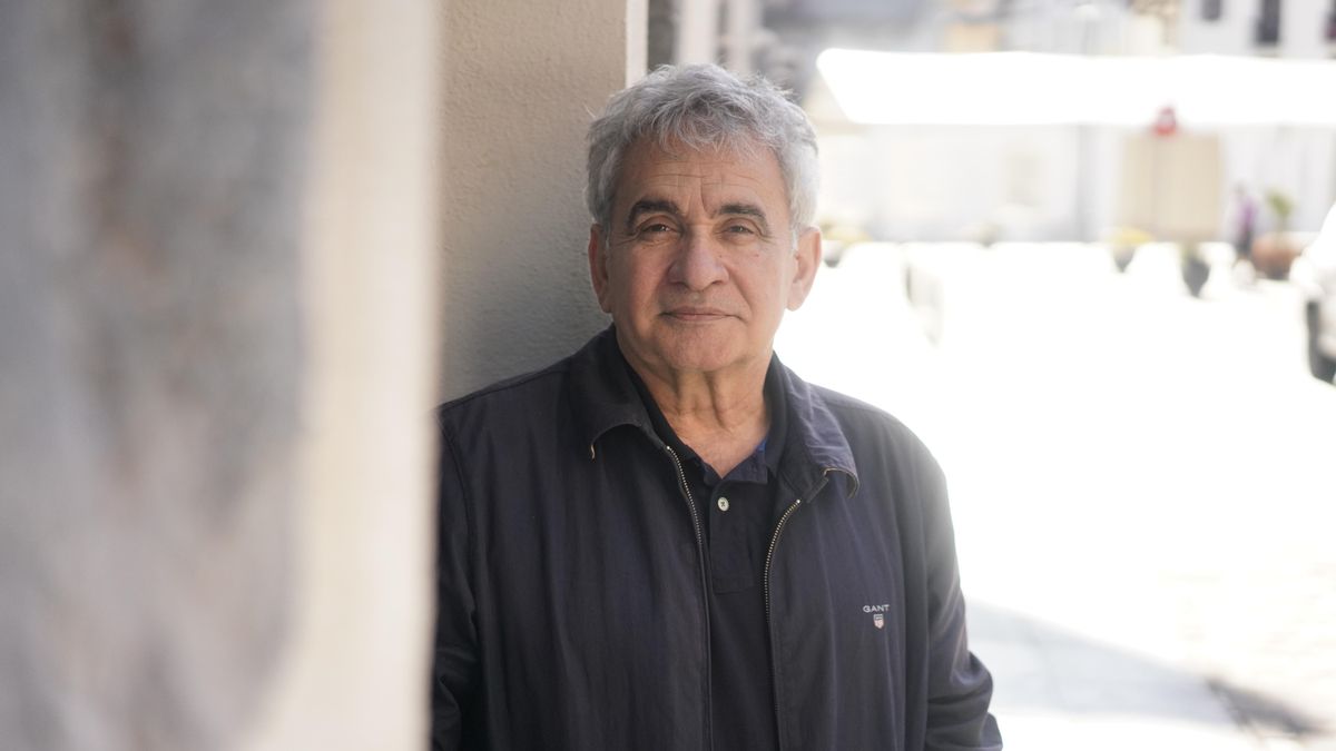 Golondrinas de Bernardo Atxaga rompe su retiro y vuelve a la novela